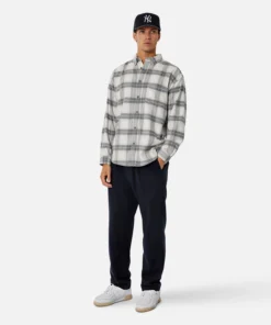 The Silverton Ls Shirt - Cream Grey